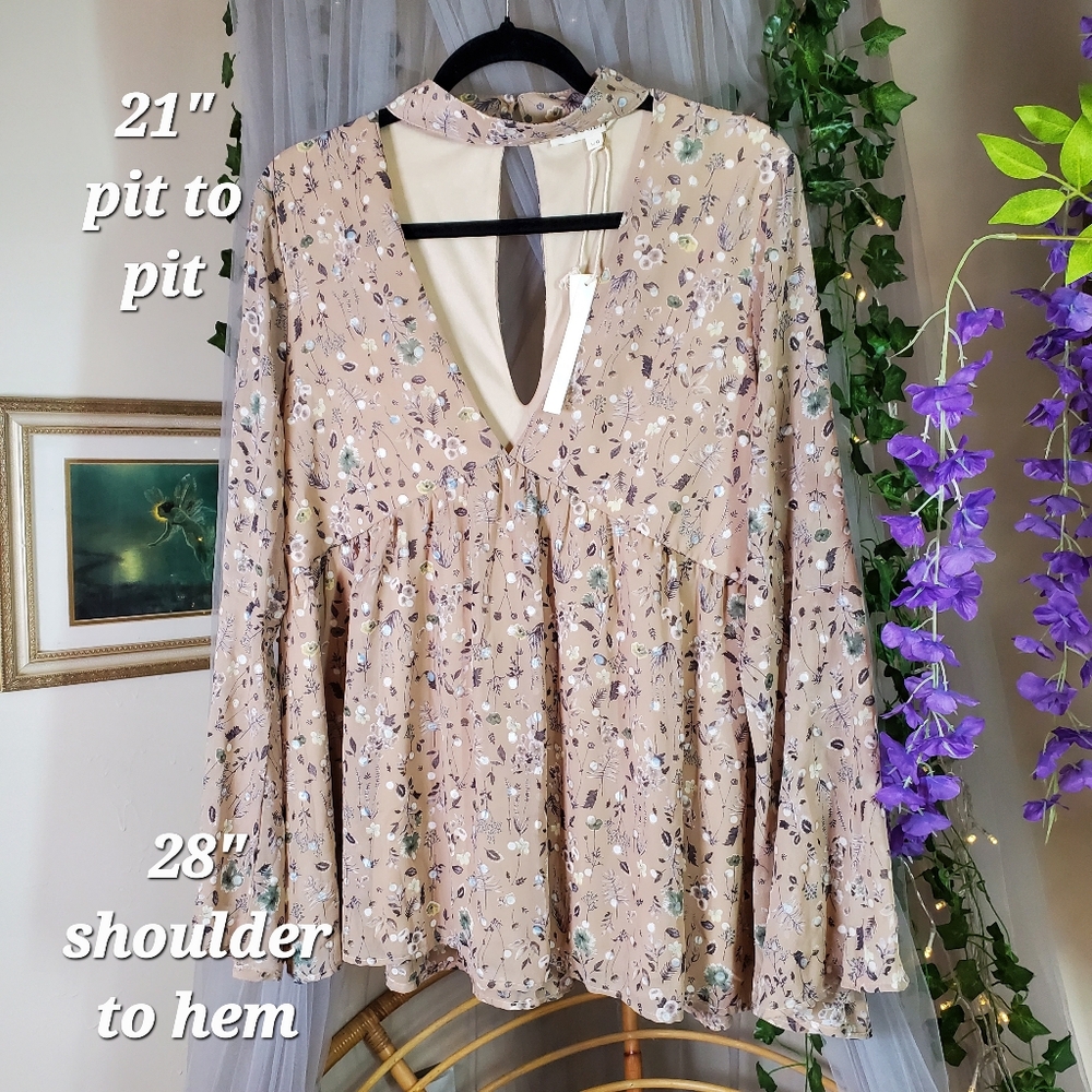 Bohohemian Floral Babydoll Top Large Beige Cottage Whimical Bell Sleeve Festival